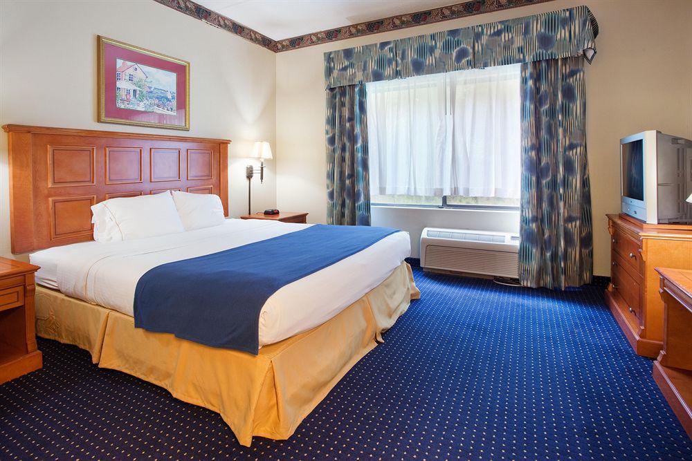 Savannah Gateway Hotel & Suites 조지타운 객실 사진